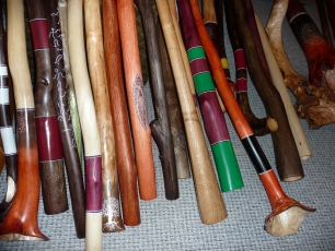 Nové didgeridoo Tomáše Dufka (TD) Nové didgeridoo Tomáše Dufka (TD)